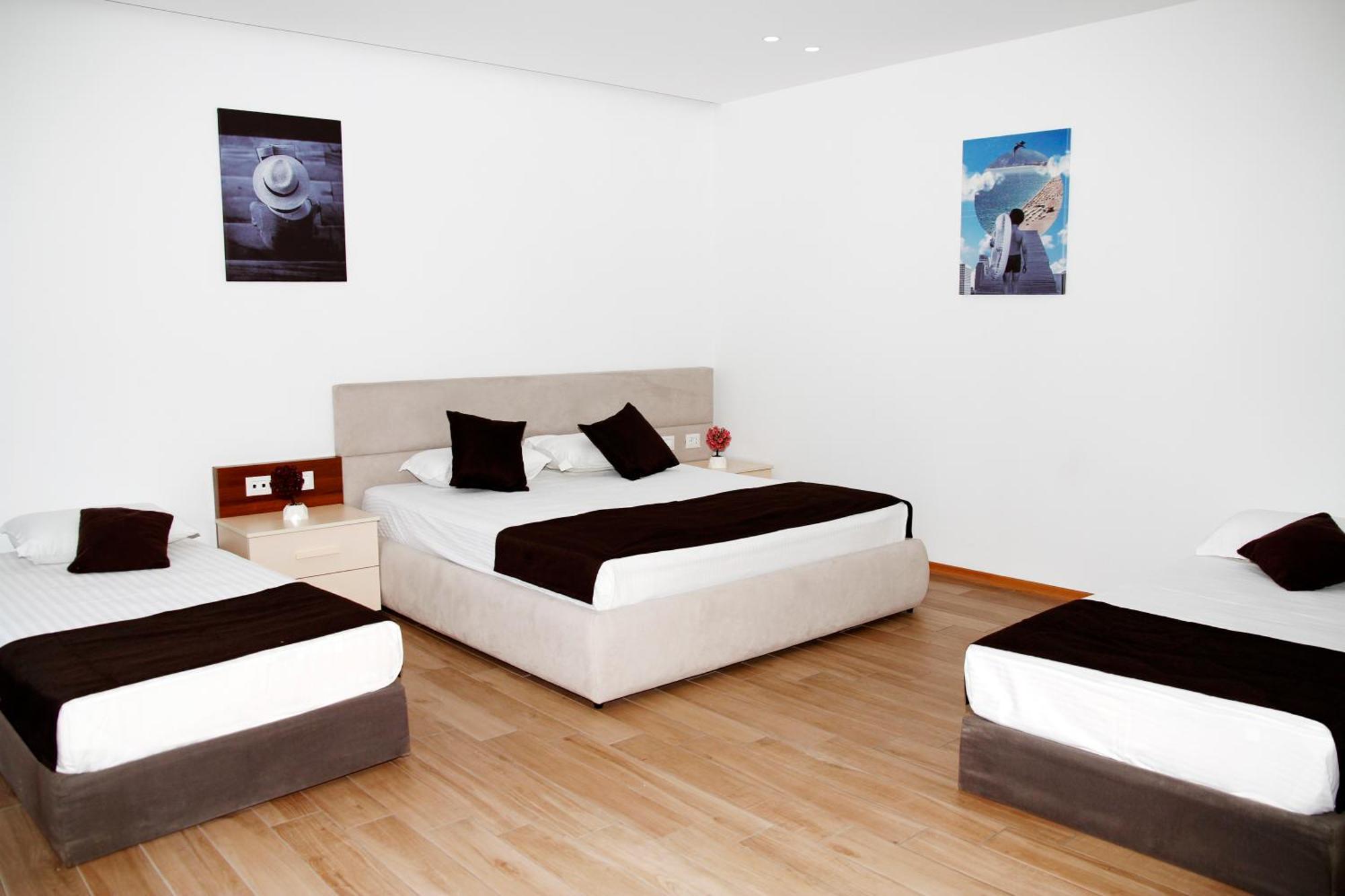 Amh Hotel Durrës Kültér fotó