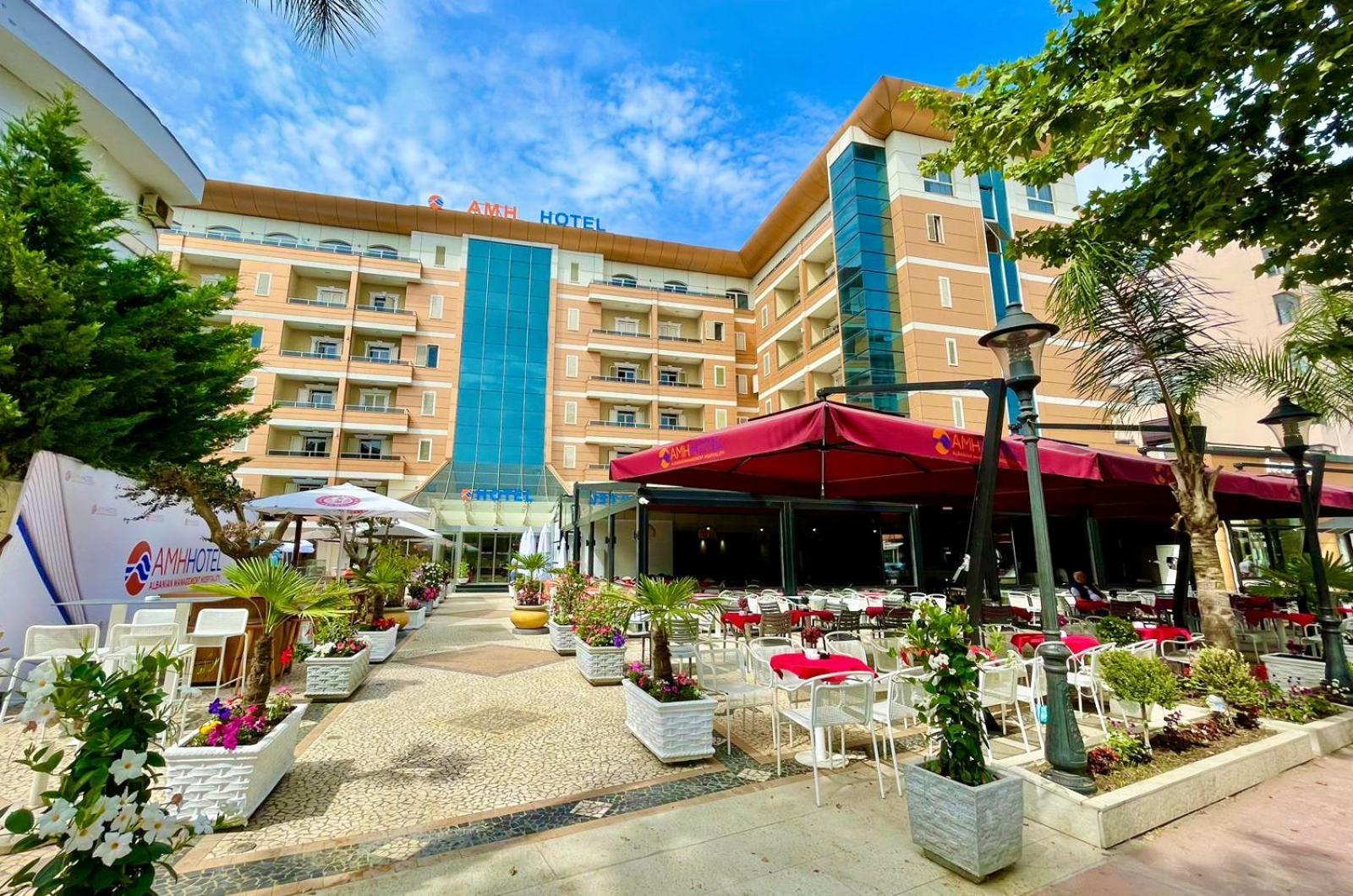 Amh Hotel Durrës Kültér fotó