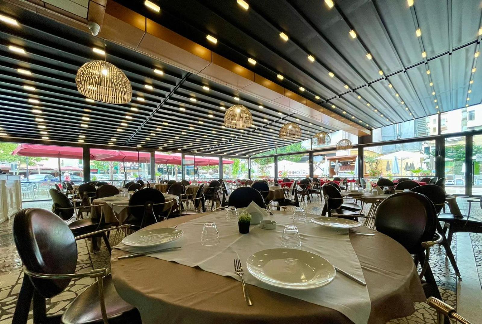 Amh Hotel Durrës Kültér fotó