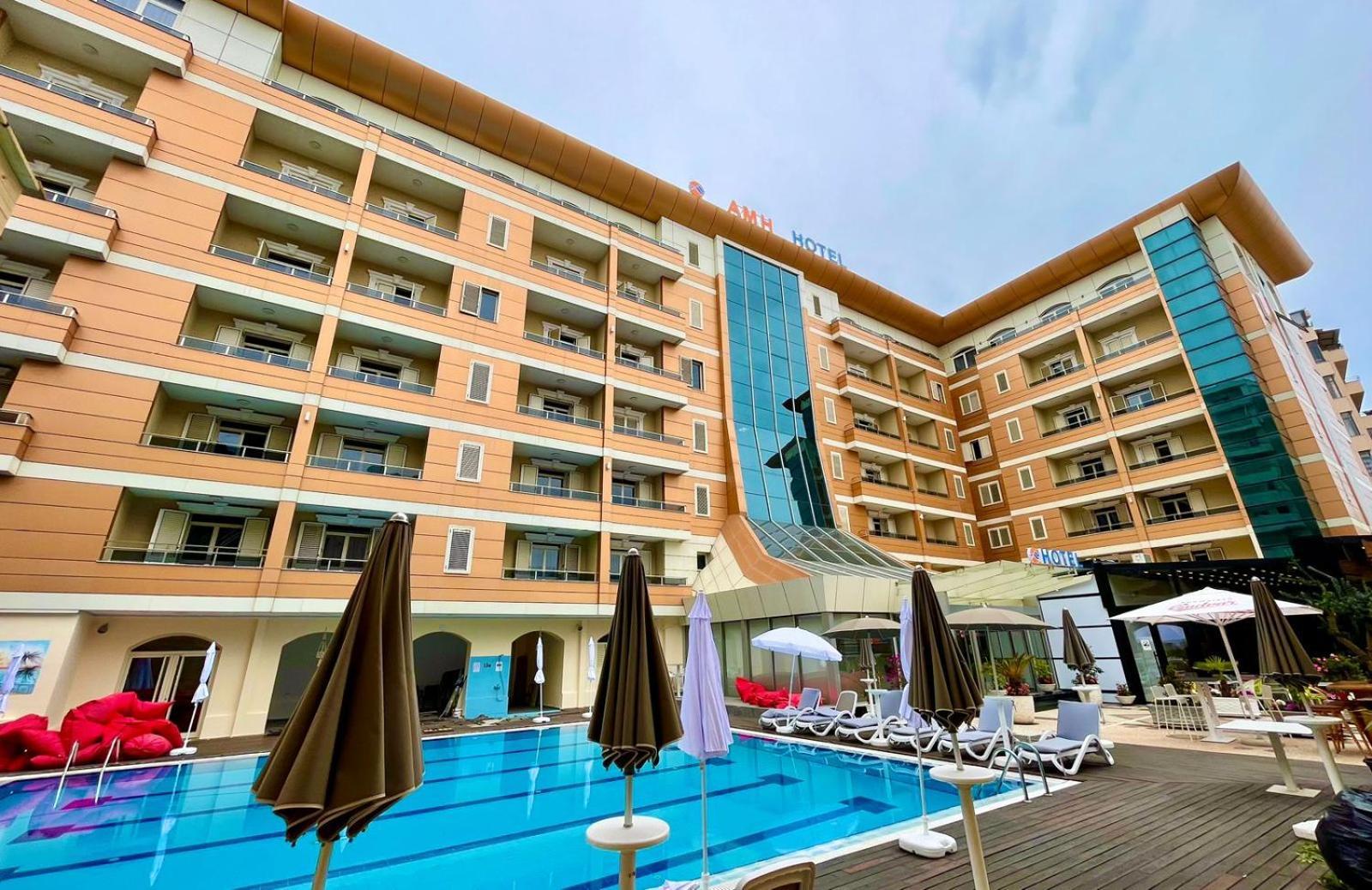 Amh Hotel Durrës Kültér fotó