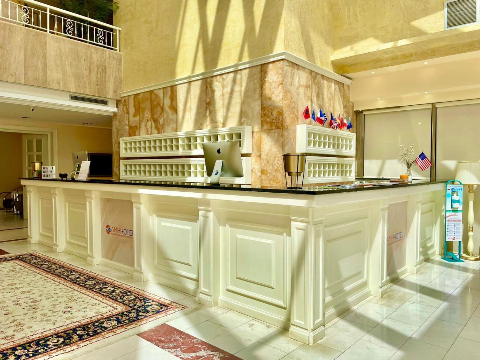 Amh Hotel Durrës Kültér fotó