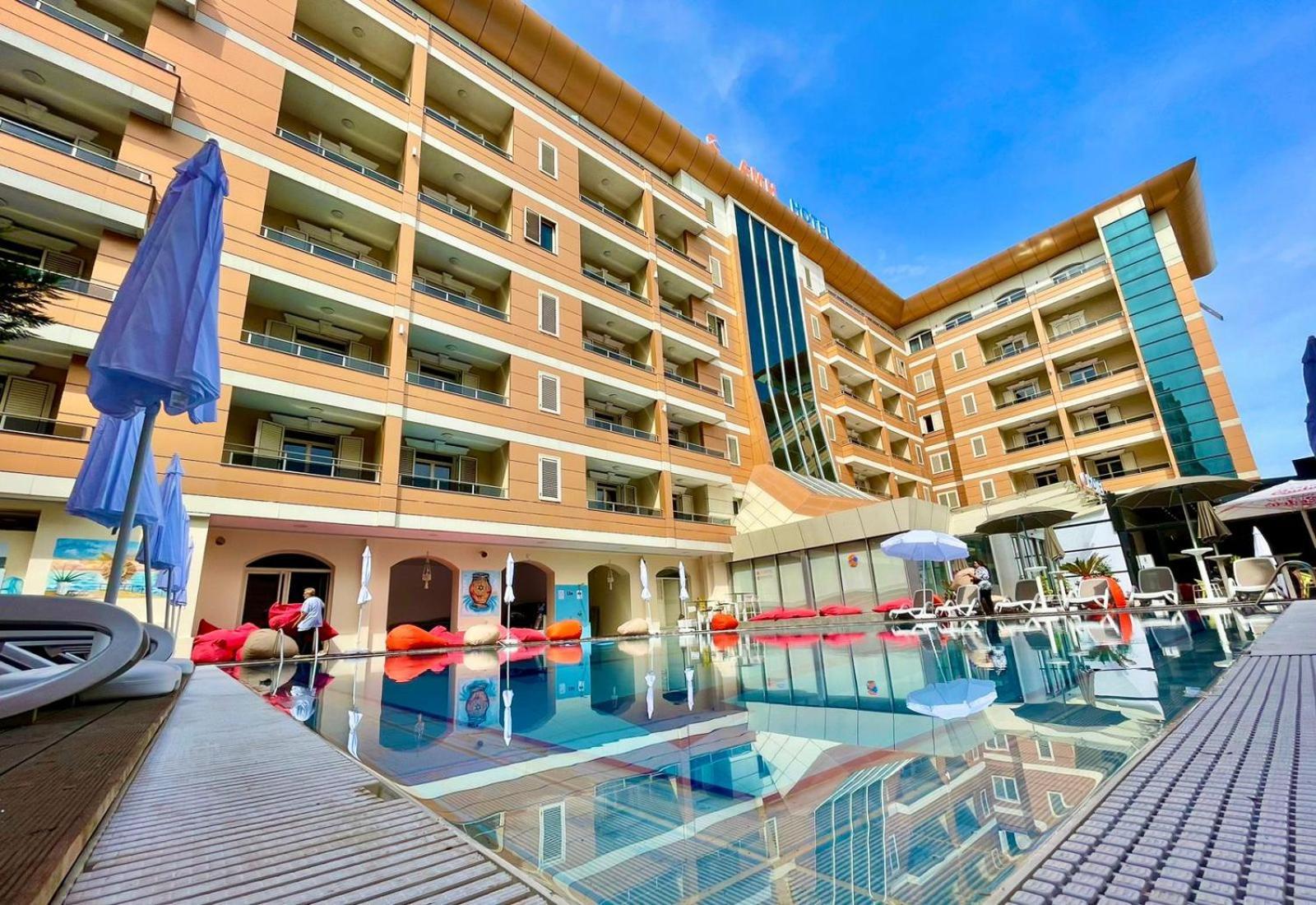 Amh Hotel Durrës Kültér fotó