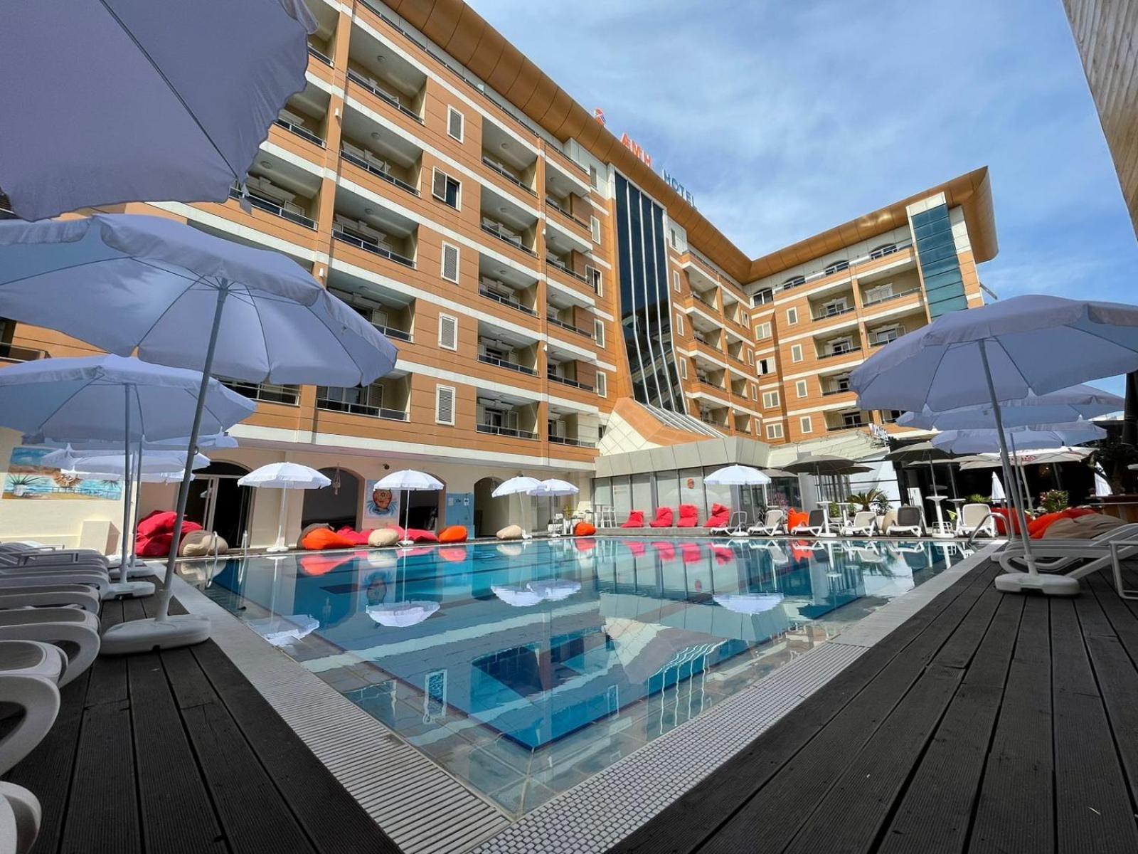 Amh Hotel Durrës Kültér fotó